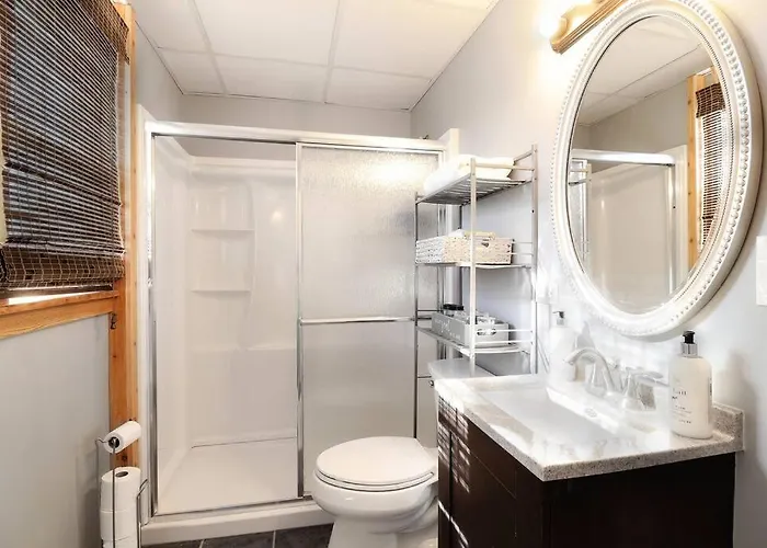 Chain O' Lakes Penthouse With Access