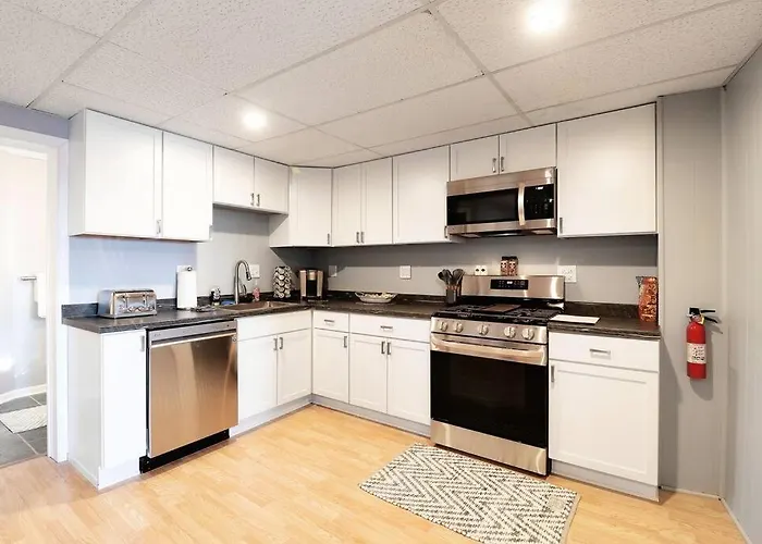 Apartment Chain O' Lakes Penthouse With Access